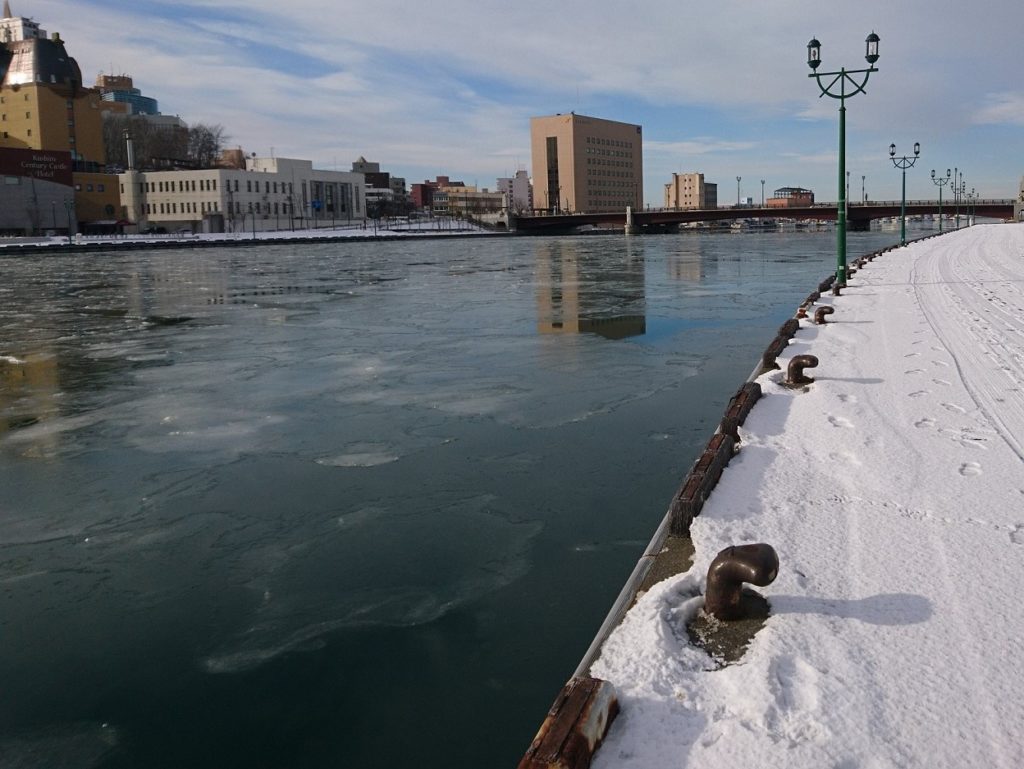 コンクリートの耐寒剤（耐寒促進剤）の基礎知識と使用時の注意