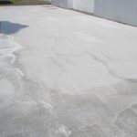 駐車場の土間コンクリートにひび割れが起こる原因と抑制方法について